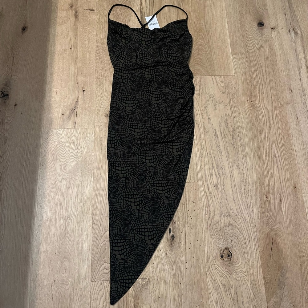 NWT! Forever 21 Green Snake Skin Cowl Neck Asymmetrical Tank Dress Size Medium